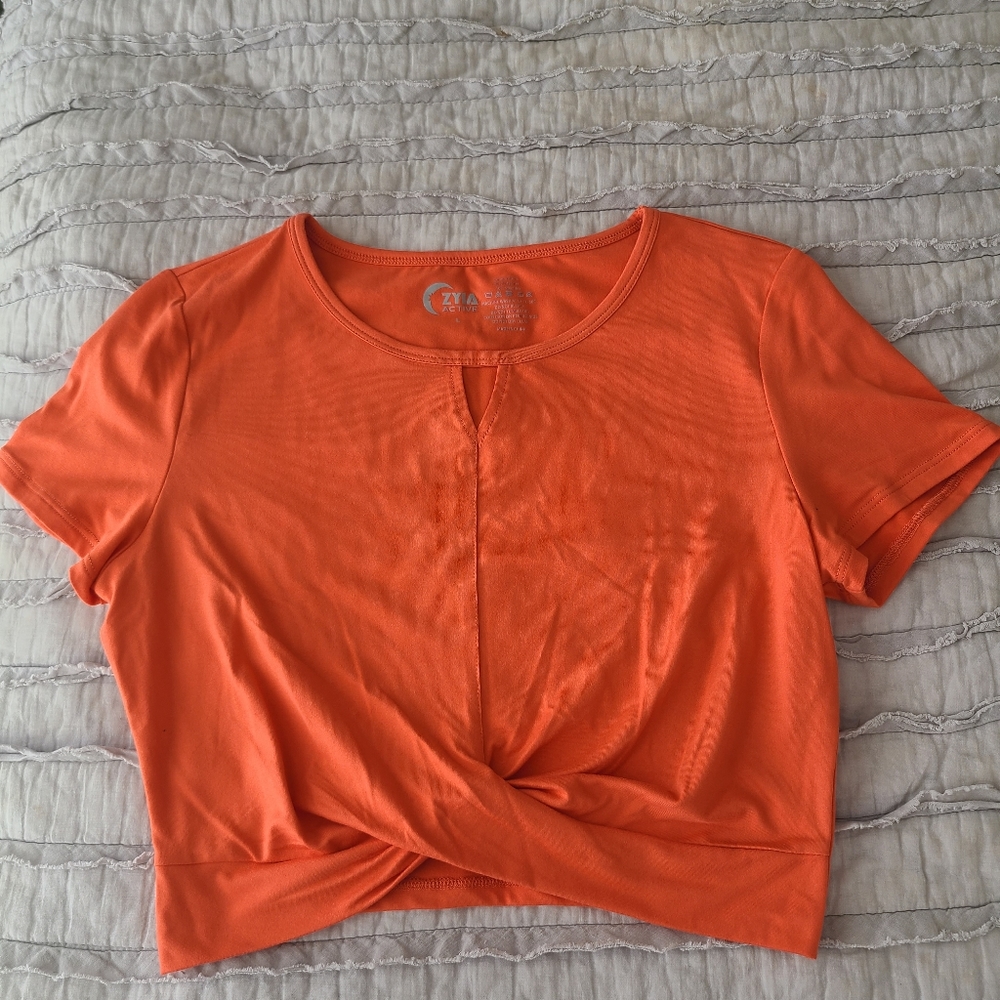 Zyia Orange Twist Crop